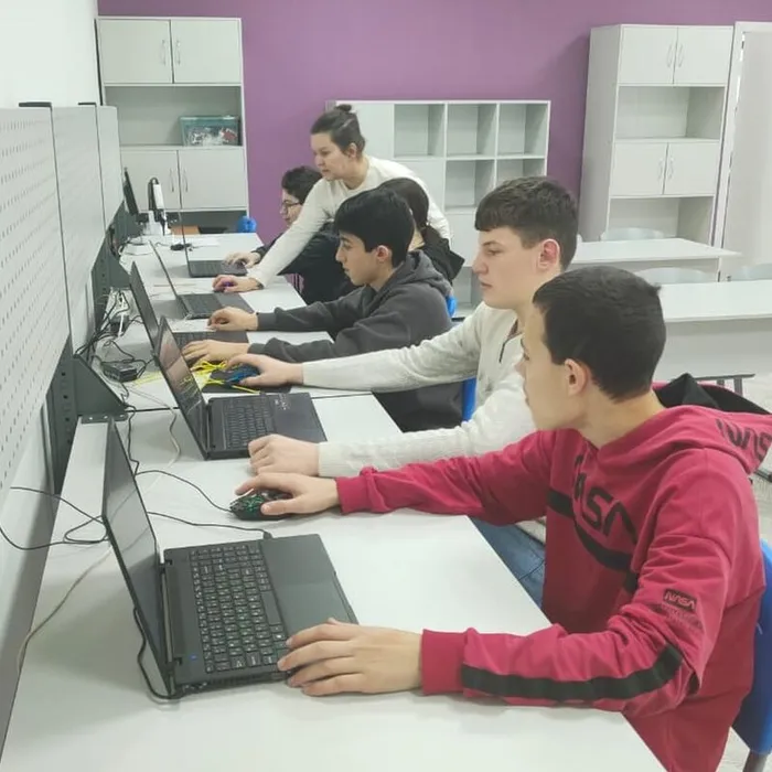 На занятиях кружка «Для пытливых умов»