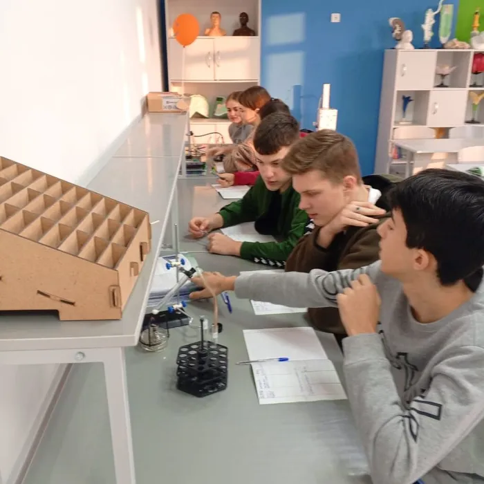 Исследовательская работа по определению среды растворов различных моющих средств