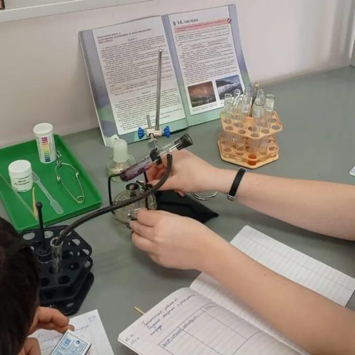 Практическая работа "Получение водорода и кислорода"