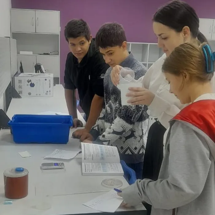 "Образовательный центр «Точка роста» открывает новые горизонты для изучения физики!"